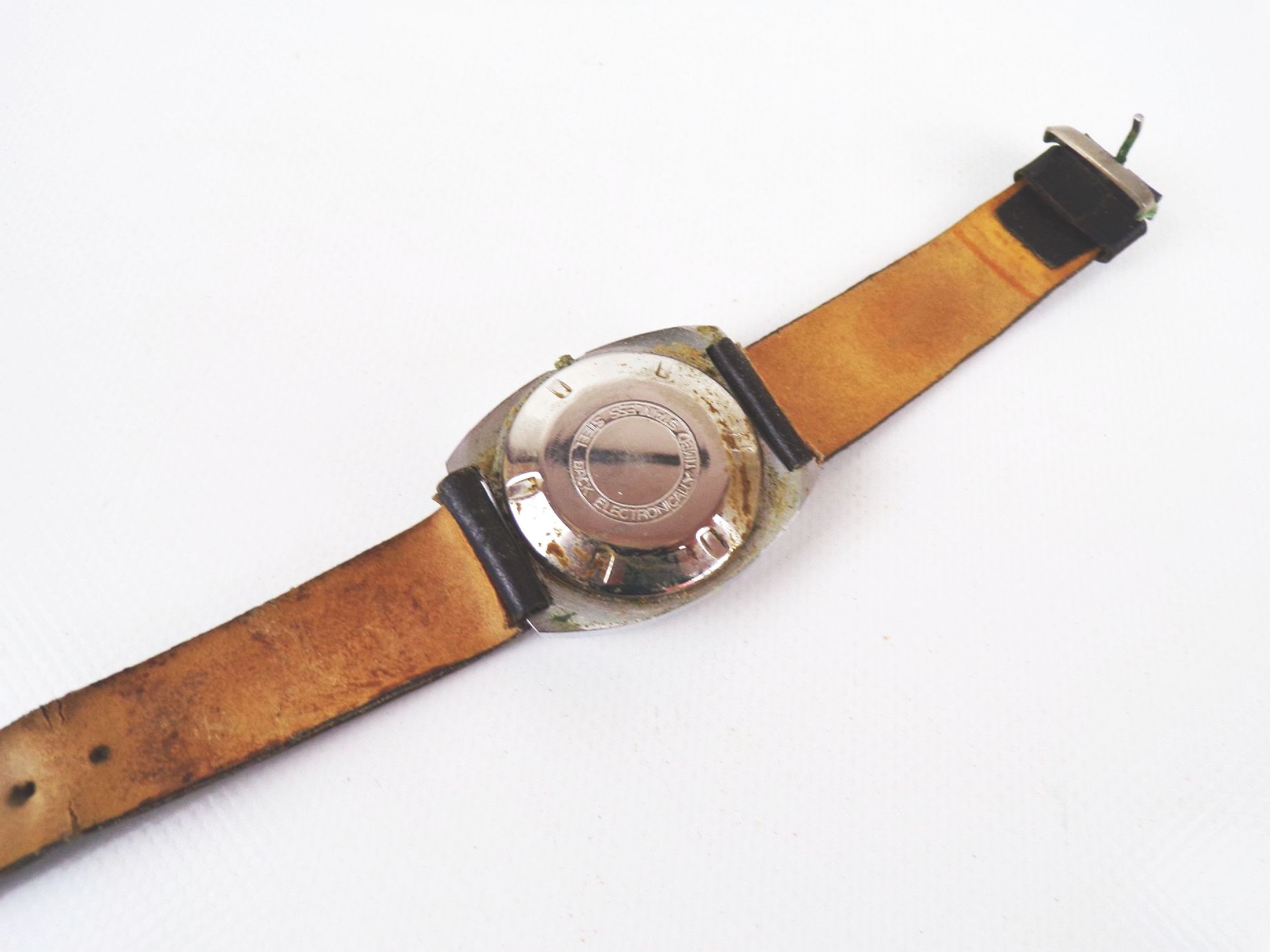 Ruhla Armbanduhr Antimagnetic Kaliber 24 bis 33 mit OVP Ruhla Armbanduhr Antimagnetic Kaliber 24 bis 33 mit OVP