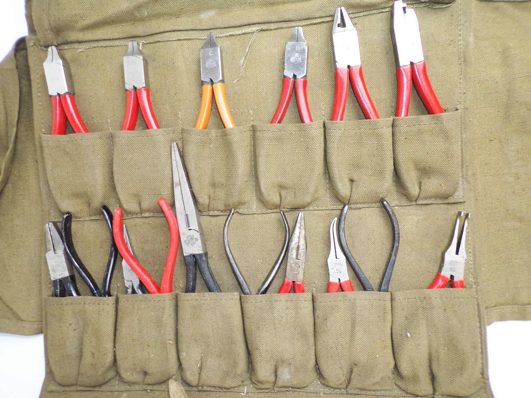 Alte Werkzeugtasche Elektriker Elektroniker DDR Werkzeug Set Alte Werkzeugtasche Elektriker Elektroniker DDR Werkzeug Set