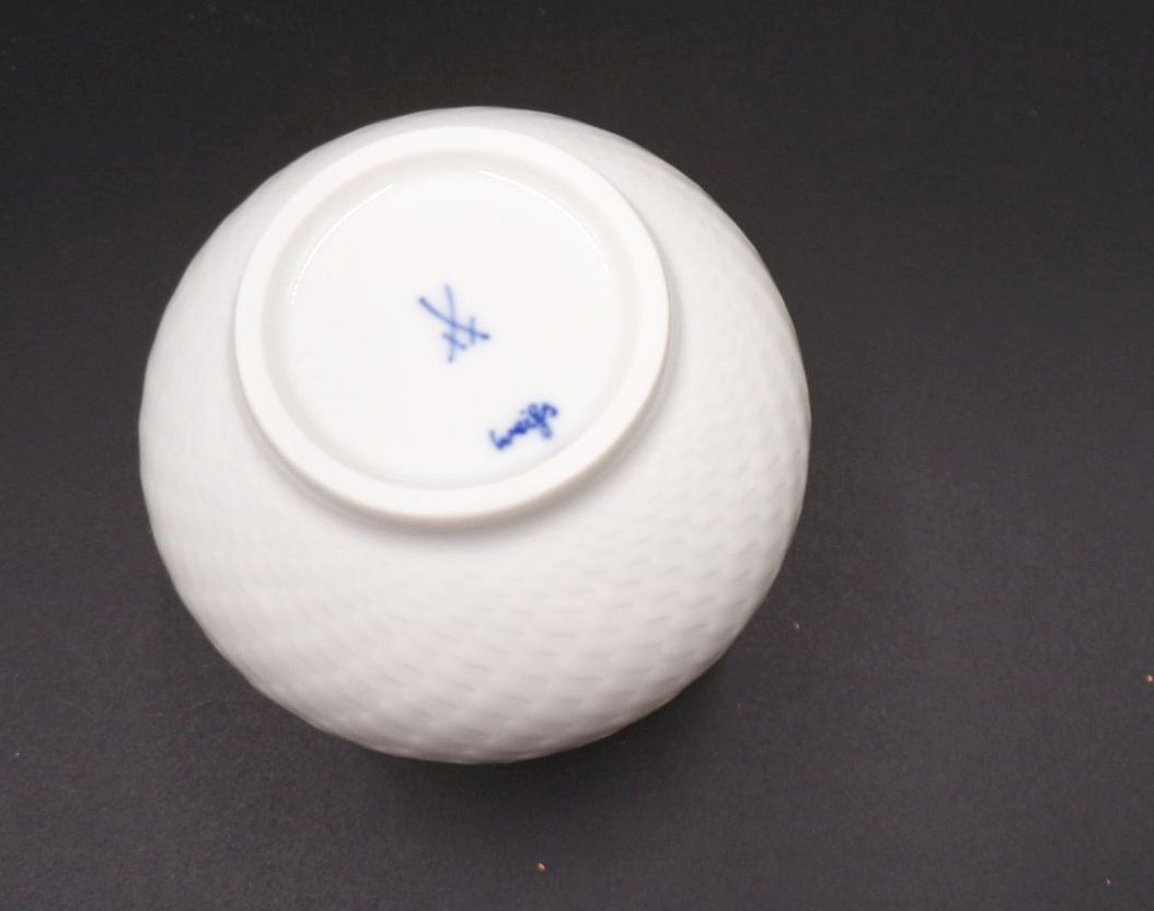 Meissen Vase Weiß klein 9 cm Vintage 