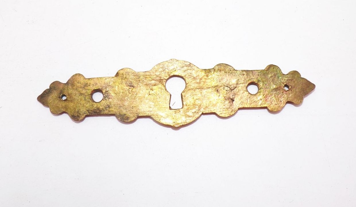 Alter Schubladenbeschlag mit Schlüsselloch Beschlag Restaurierung Messing Alter Schubladenbeschlag mit Schlüsselloch Beschlag Restaurierung Messing