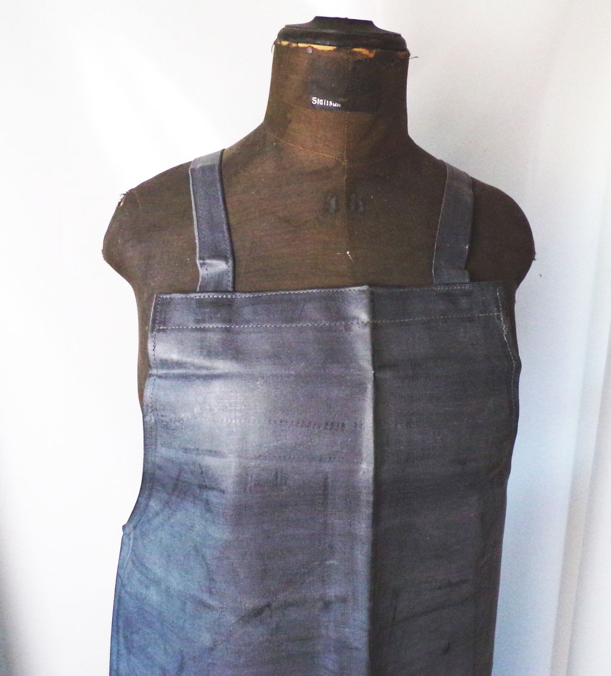 Alte Gummi Schürze Arbeitsschutz Grau DDR Vintage 