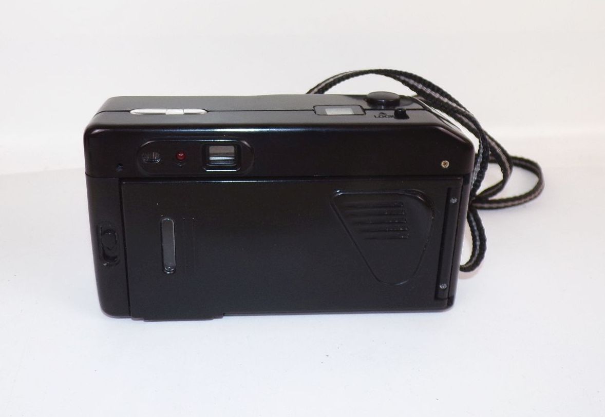 Alte Fotoapparate 3 Stück Kameras 35 mm Requisit Deko 