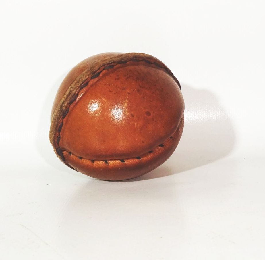 Alter Leder Schlagball Wurfball Sportball vintage Alter Leder Schlagball Wurfball Sportball vintage