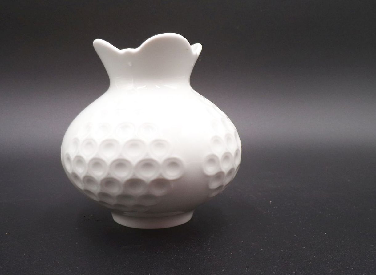 Meissen Vase Weiß klein 11 cm Vintage Design Form