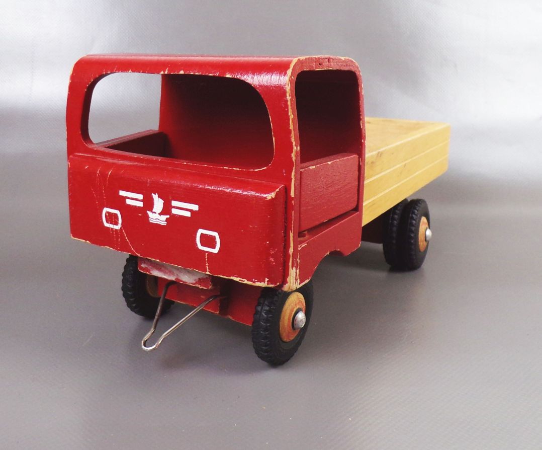 Alter Holz LKW Kipper Holzspielzeug DDR Alter Holz LKW Kipper Holzspielzeug DDR