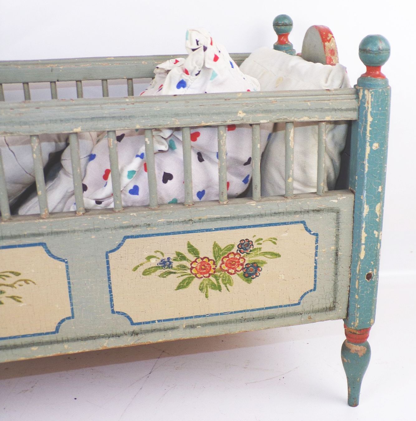 Altes Puppenbett Holz Bauernmalerei