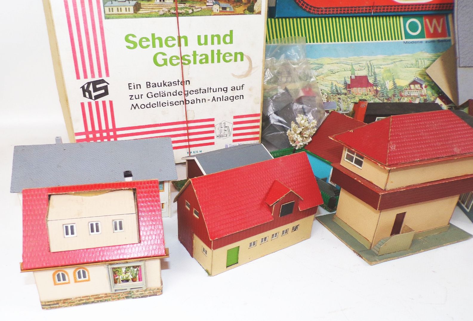 Konvolut H0 Modellbau Häuser Streumaterial Loks Bastlermaterial