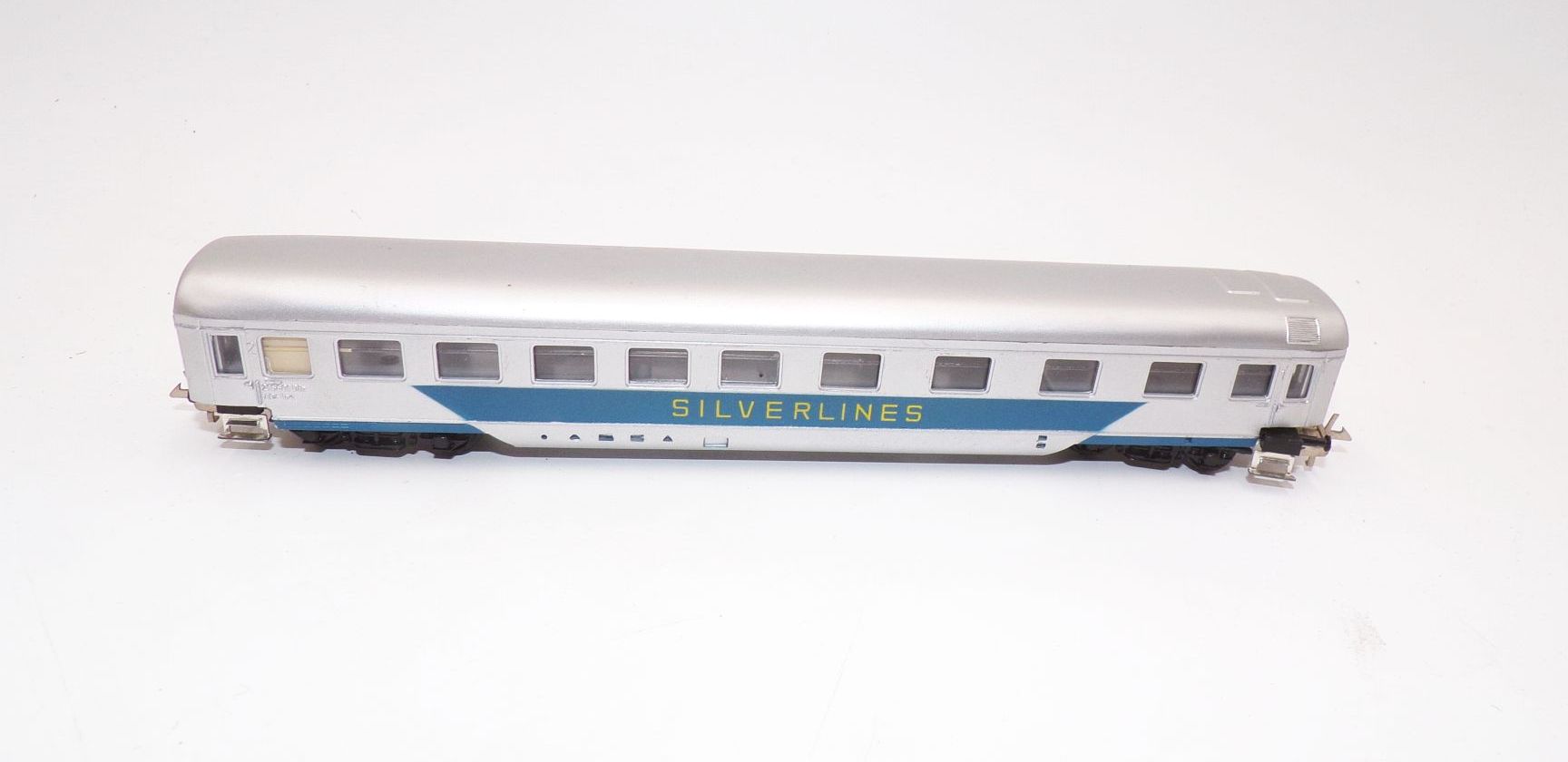 Zeuke TT Diesellok Silverlines 205 Lok und 3 Wagen Zeuke TT Diesellok Silverlines 205 Lok und 3 Wagen
