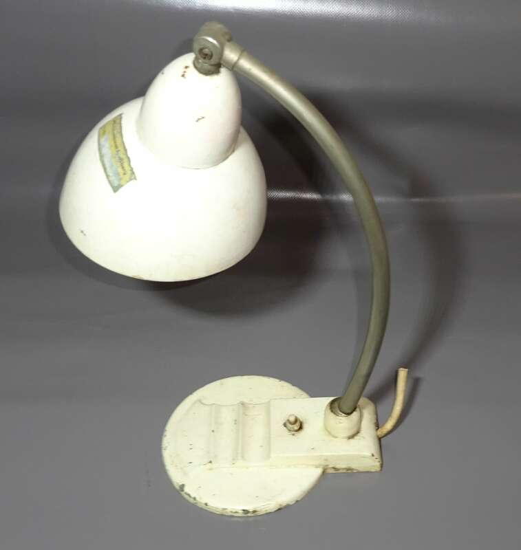 Art Deco Lampe Schreibtischlampe Bauhaus Leuchte Gussfuss Metall vintage