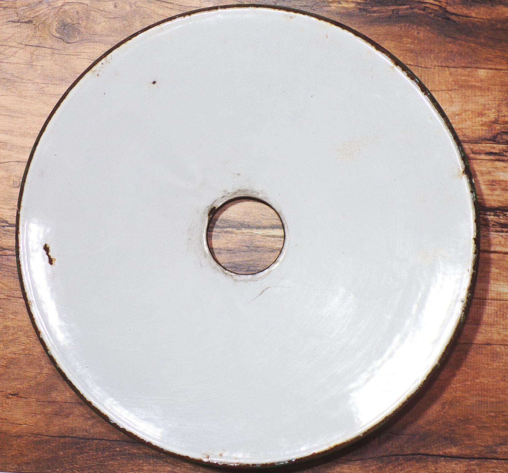 Alter Emaille Lampenschirm Grün Weiss für Deckenlampe Pendellampe Alter Emaille Lampenschirm Grün Weiss für Deckenlampe Pendellampe