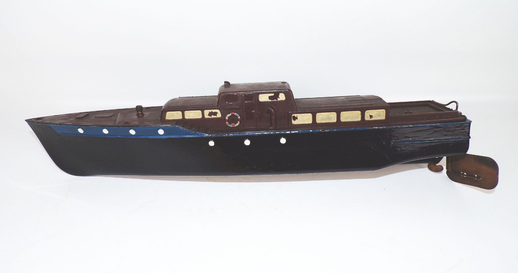 Piko Motorboot Bakelit Ausführung mit Motor Originalkarton 1950 er 