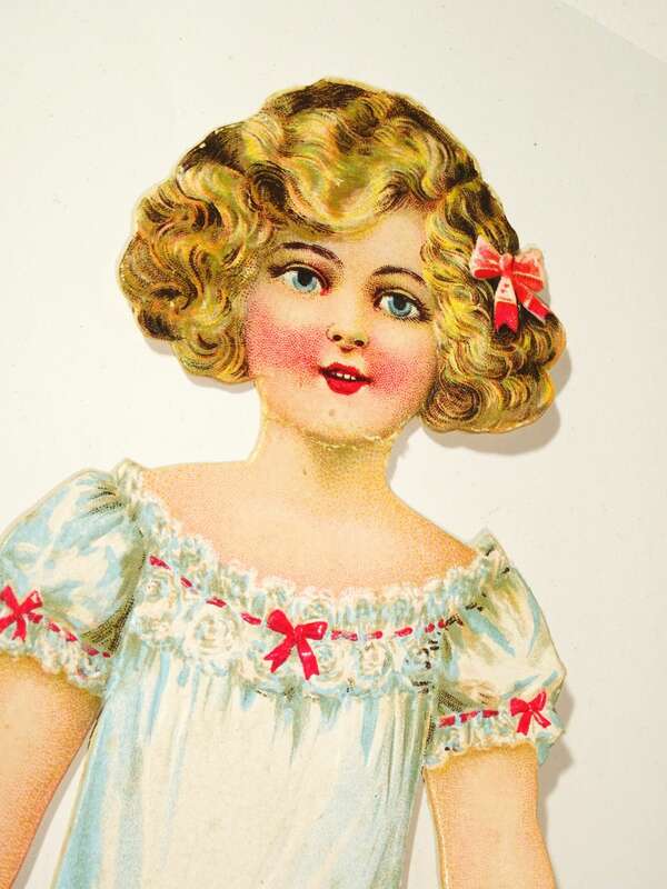 Spear Nürnberg Püppchens Garderobe Anziehpuppe Pappe um 1910