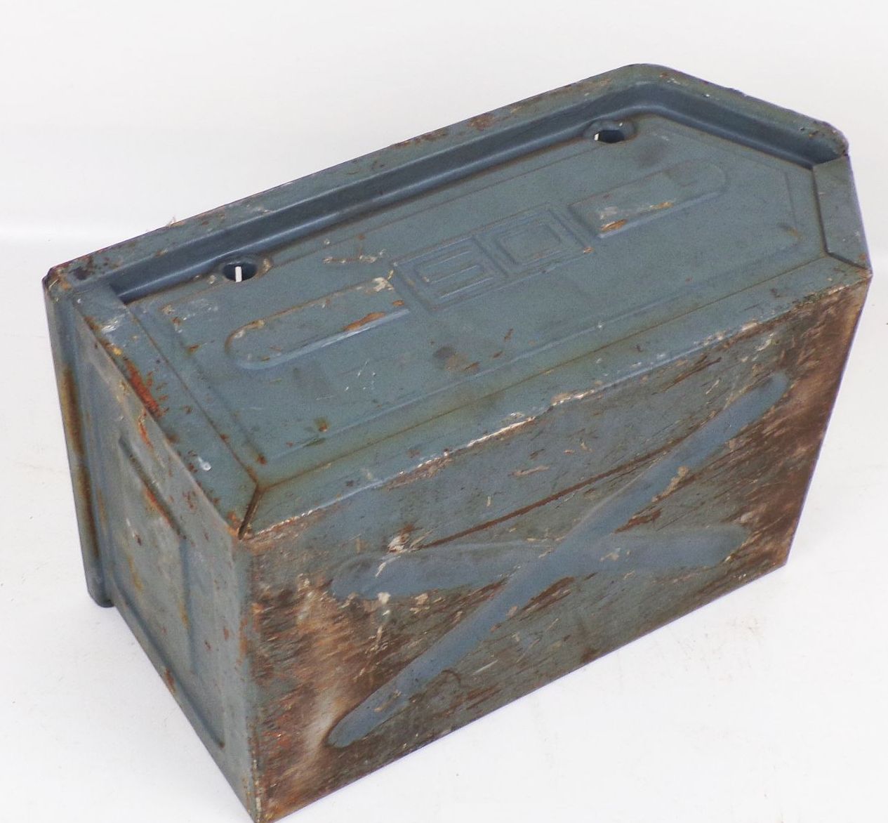 Alte Stapelbox Werkzeugkiste Aufbewahrung stapelbar Metallkiste 