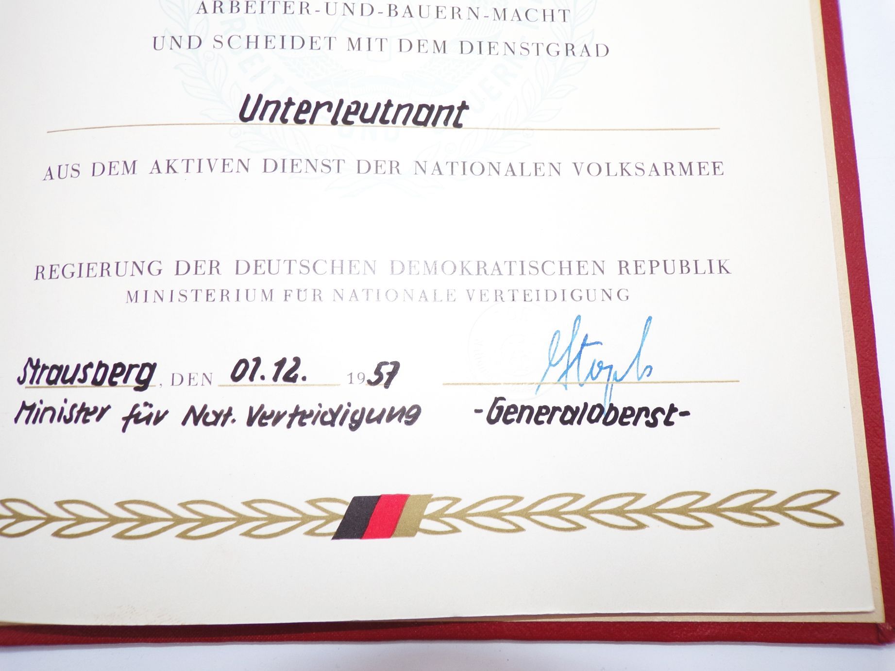 Alte Urkunde Unterleutnant Ausscheidung NVA Autograph Willy Stoph 1957