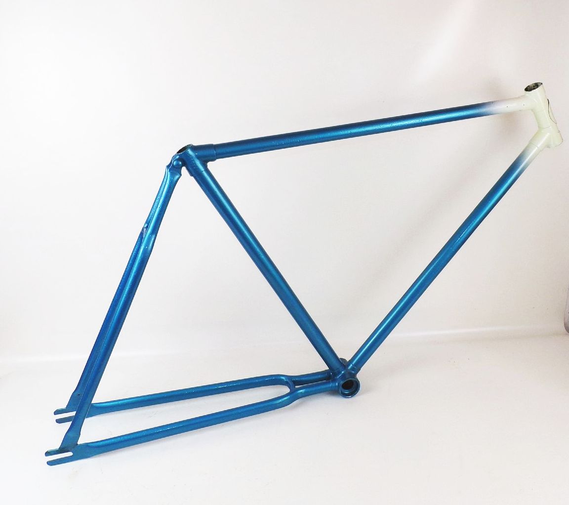 Alter Fahrradrahmen wohl Mifa 26 Zoll Herrenrad mit Fahrradgabel lackiert DDR