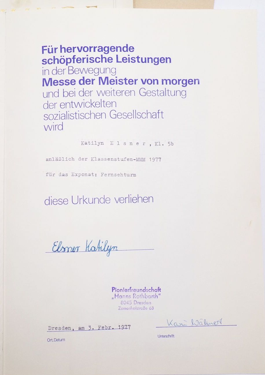 Lot DDR Urkunden Meister von Morgen Foto Lot DDR Urkunden Meister von Morgen Foto