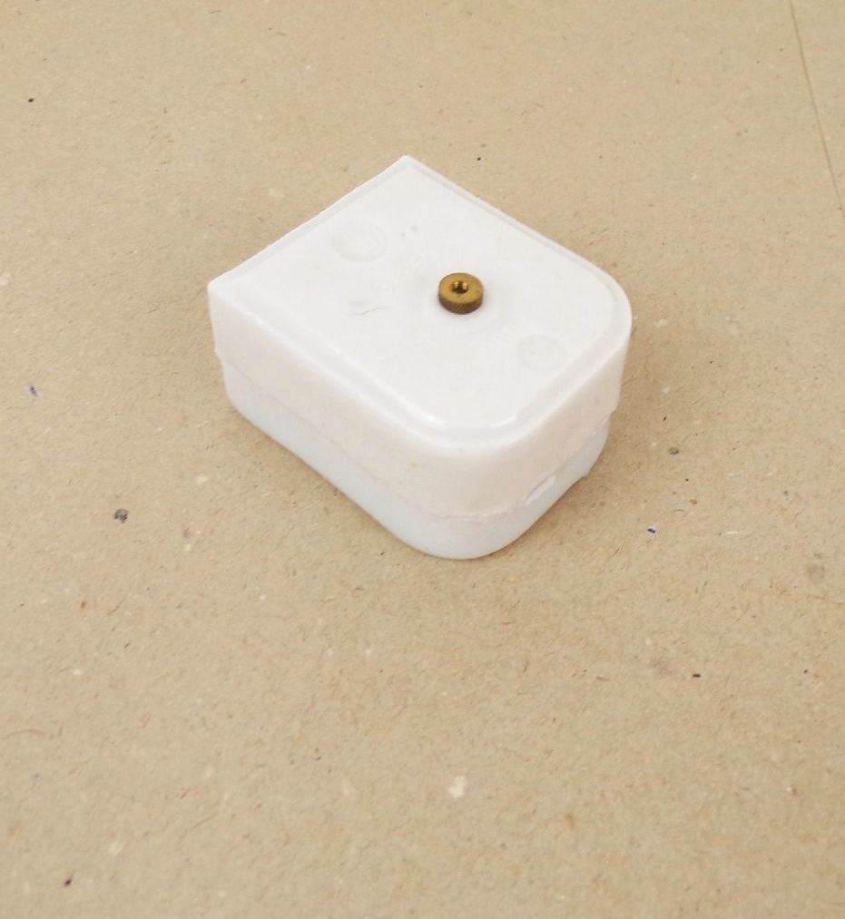 Alte Verteilerdose aus Porzellan Aufputz Abzweigdose