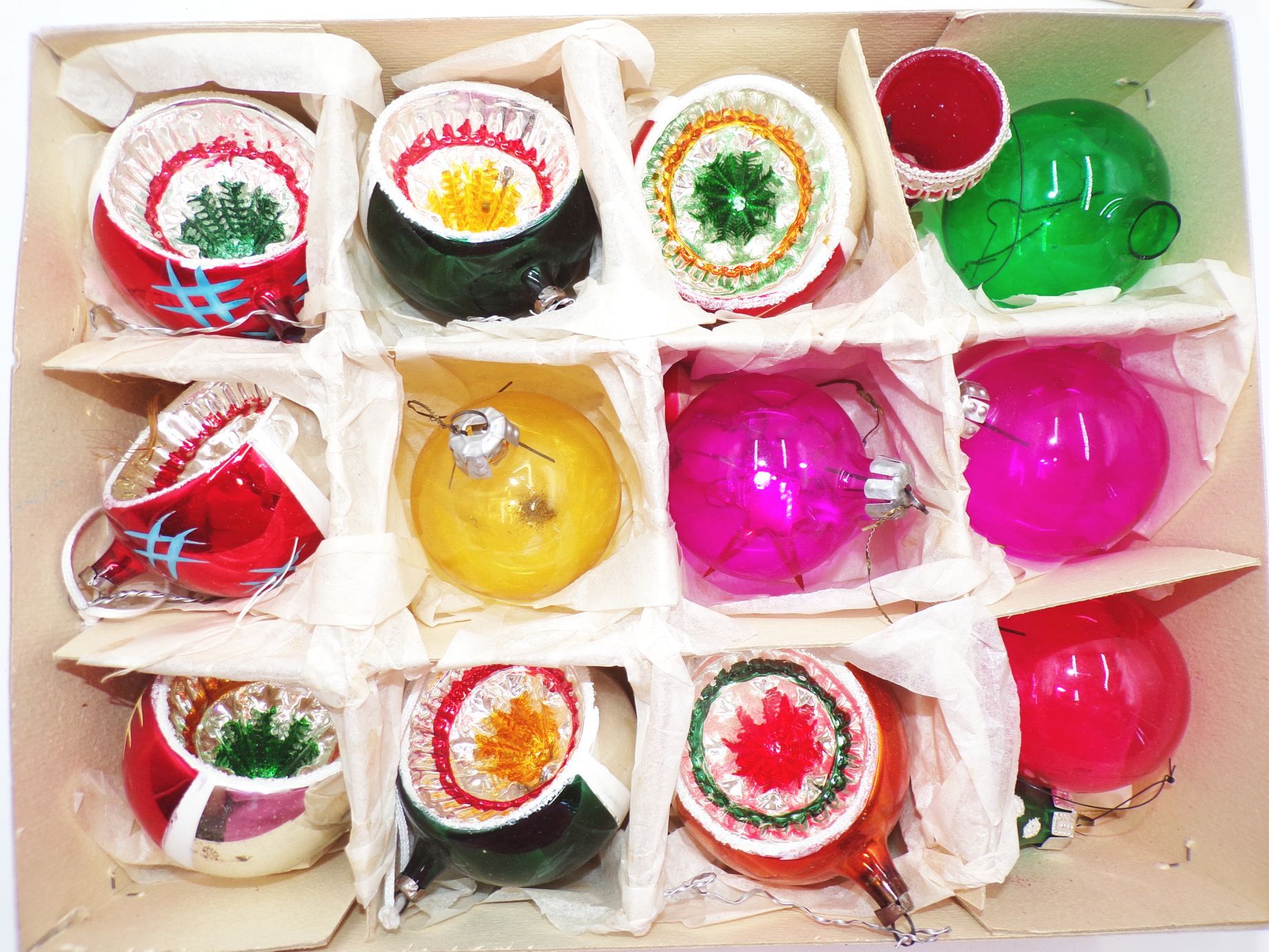 Alter Baumschmuck Glas Lauscha Bunt Halbkugeln Reflexkugeln Alter Baumschmuck Glas Lauscha Bunt Halbkugeln Reflexkugeln