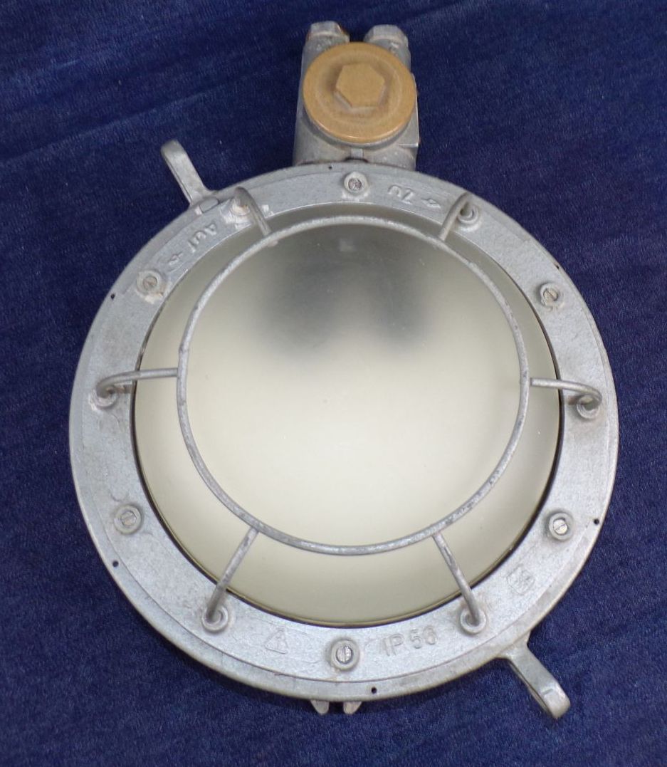 Alte Bunkerleuchte Rund E14 E27 Wandlampe Deckenleuchte Ex Gitter 