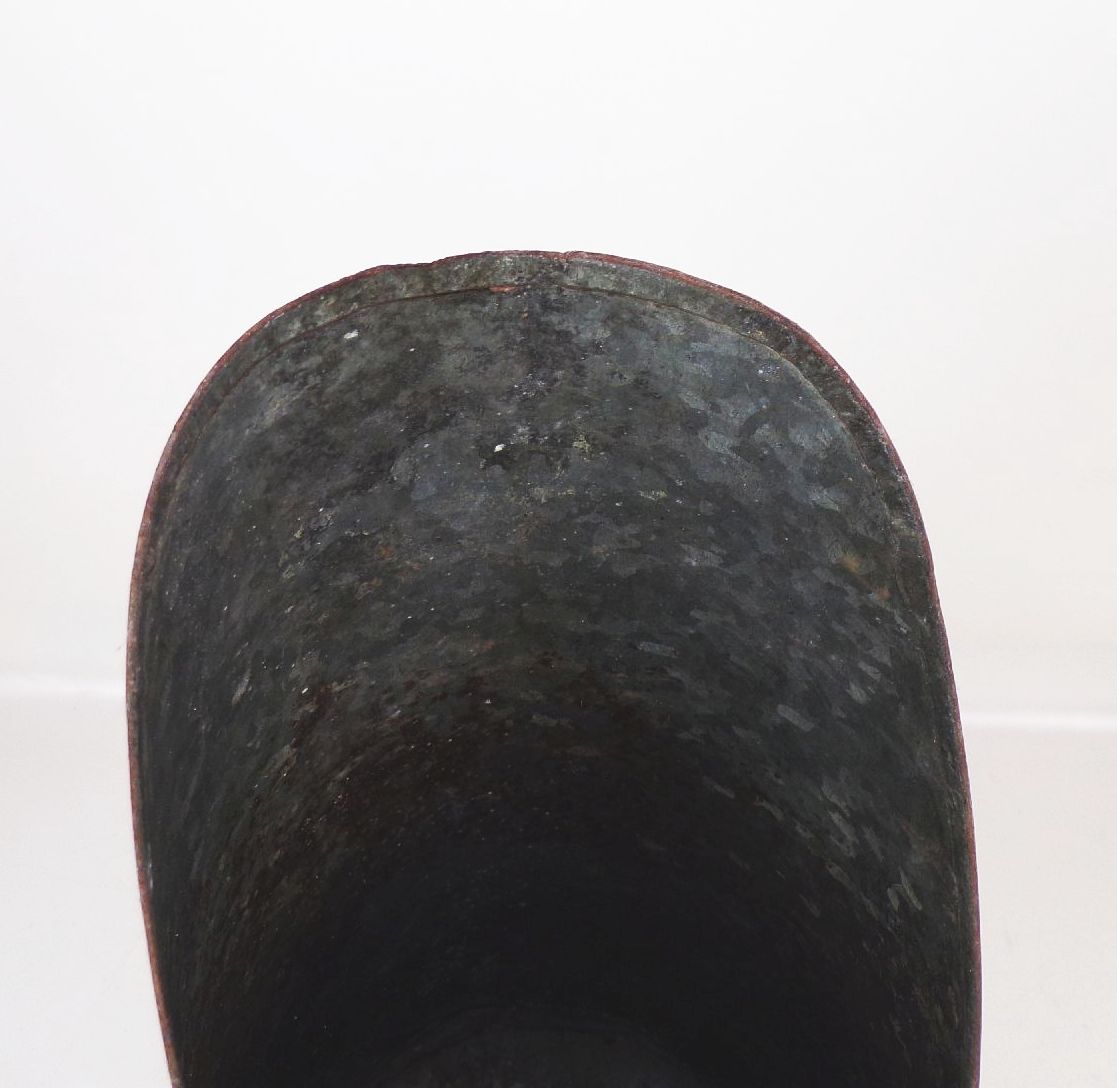 Alte Kohlenschütte Kohlen Behälter Briketteimer Zink Deko Kohlenschippe