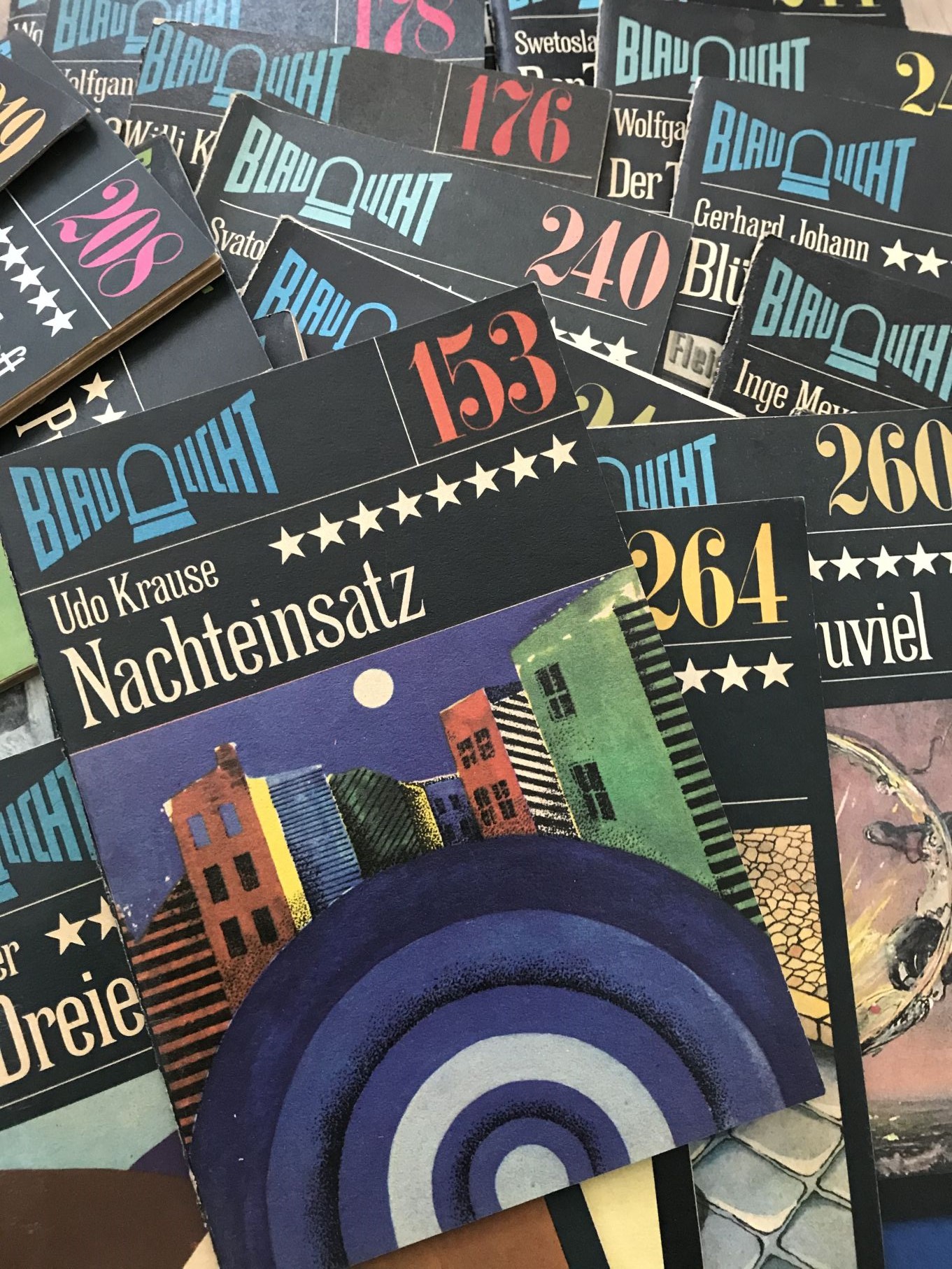 Romanhefte Blaulicht DDR Krimi verschiedene Hefte