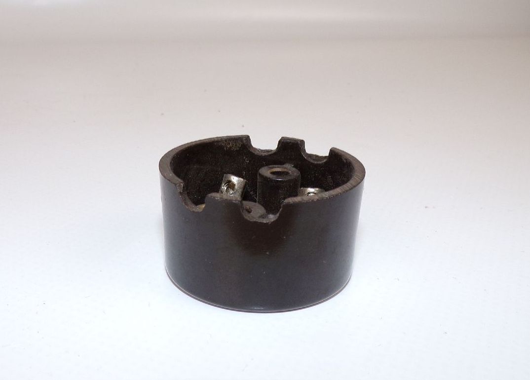 Alte Bakelit Steckdose Radio 2polig Durchmesser 35 mm Schwarz Bastler Elektriker 