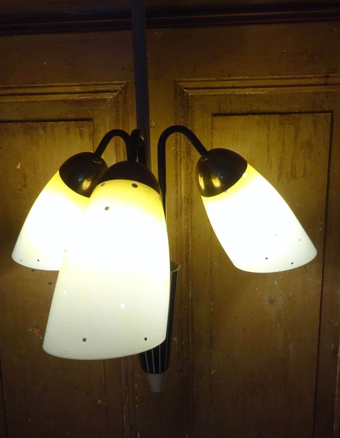 Alte Deckenlampe 3flamig Gelb E27 Rockabilly Leuchte Tütenlampe
