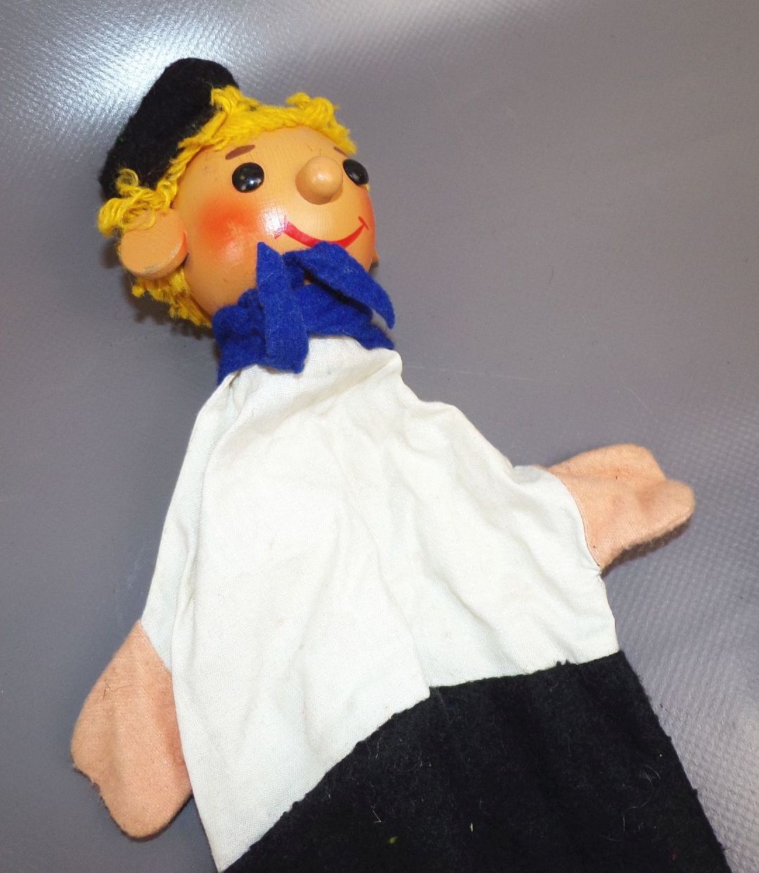 DDR Handpuppen Sandmann Pittiplatsch Pionier Pfeffi Papagei Holz Masse 
