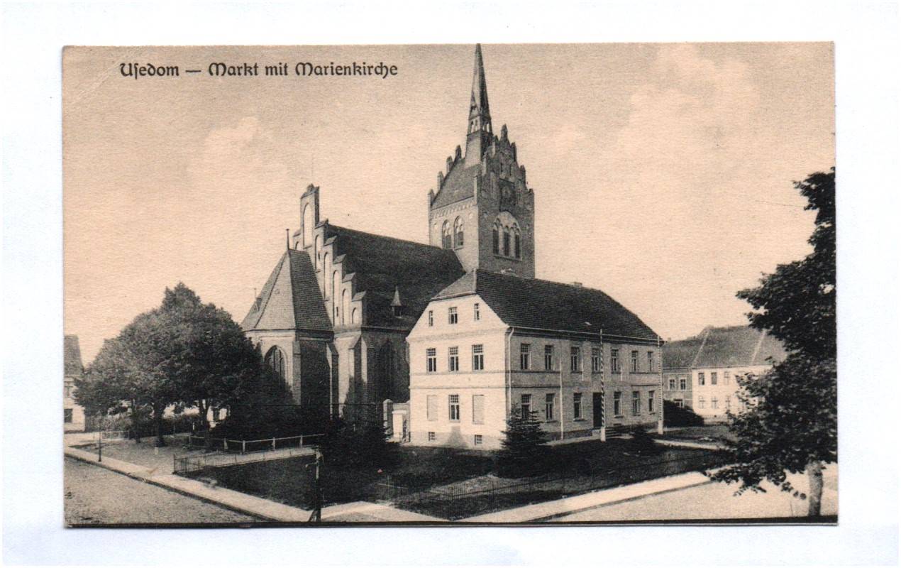 Ak Usedom Markt mit Marienkirche 