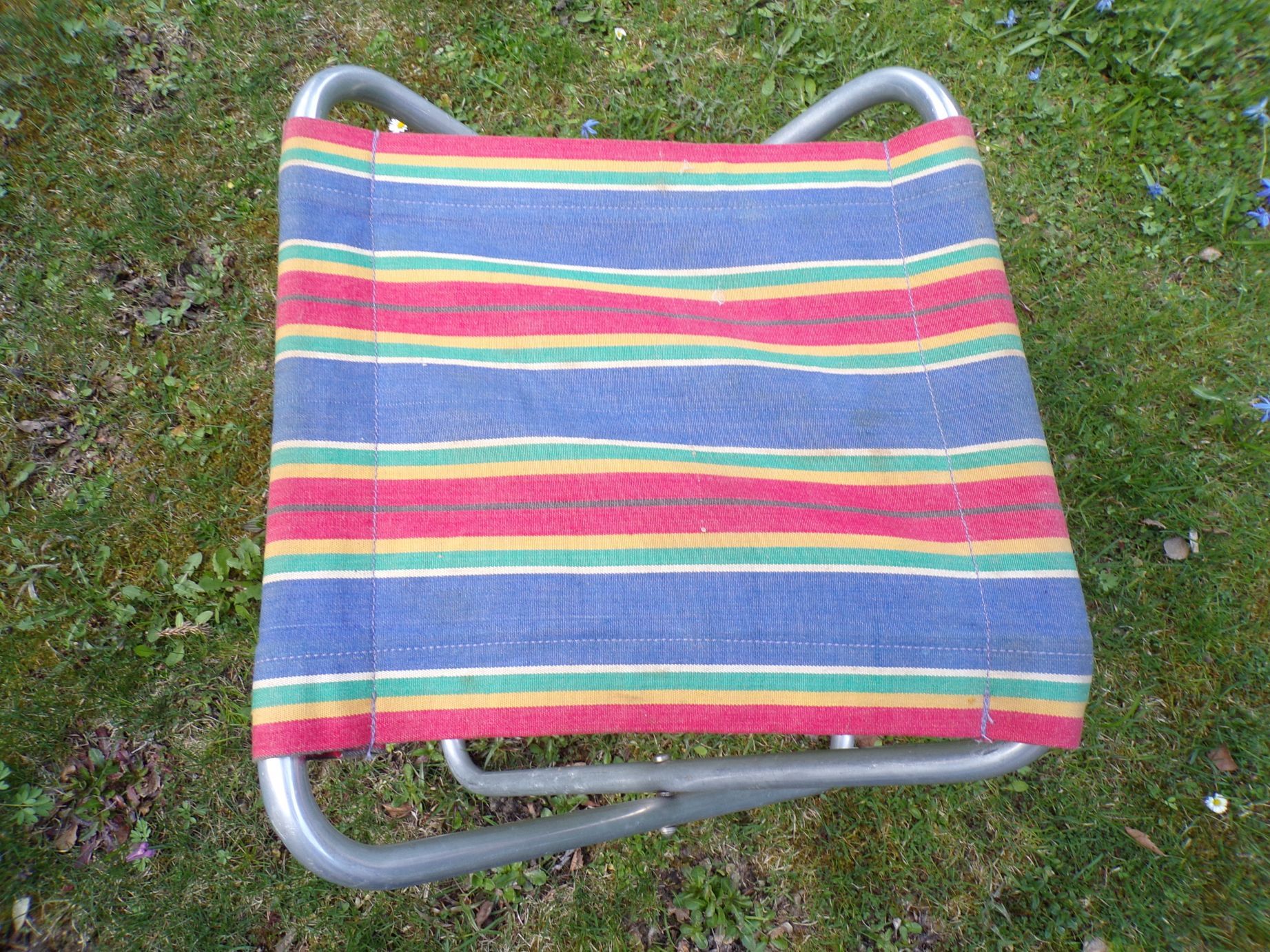 Alter Gartenhocker Klapphocker Anglerhocker faltbar Vintage DDR