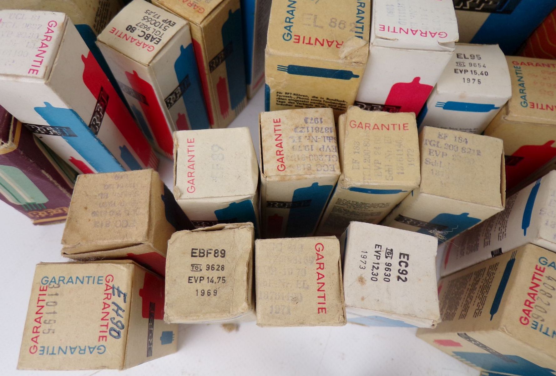 Konvolut alte Radioröhren tubes 