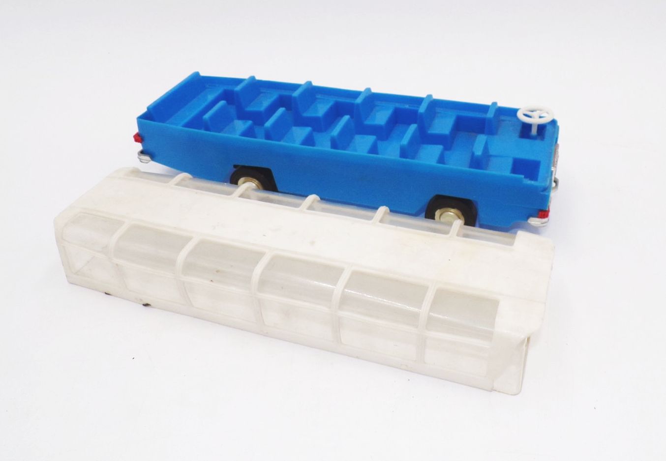 Alter Bus Ikarus DDR Spielzeugauto DDR Alter Bus Ikarus DDR Spielzeugauto DDR
