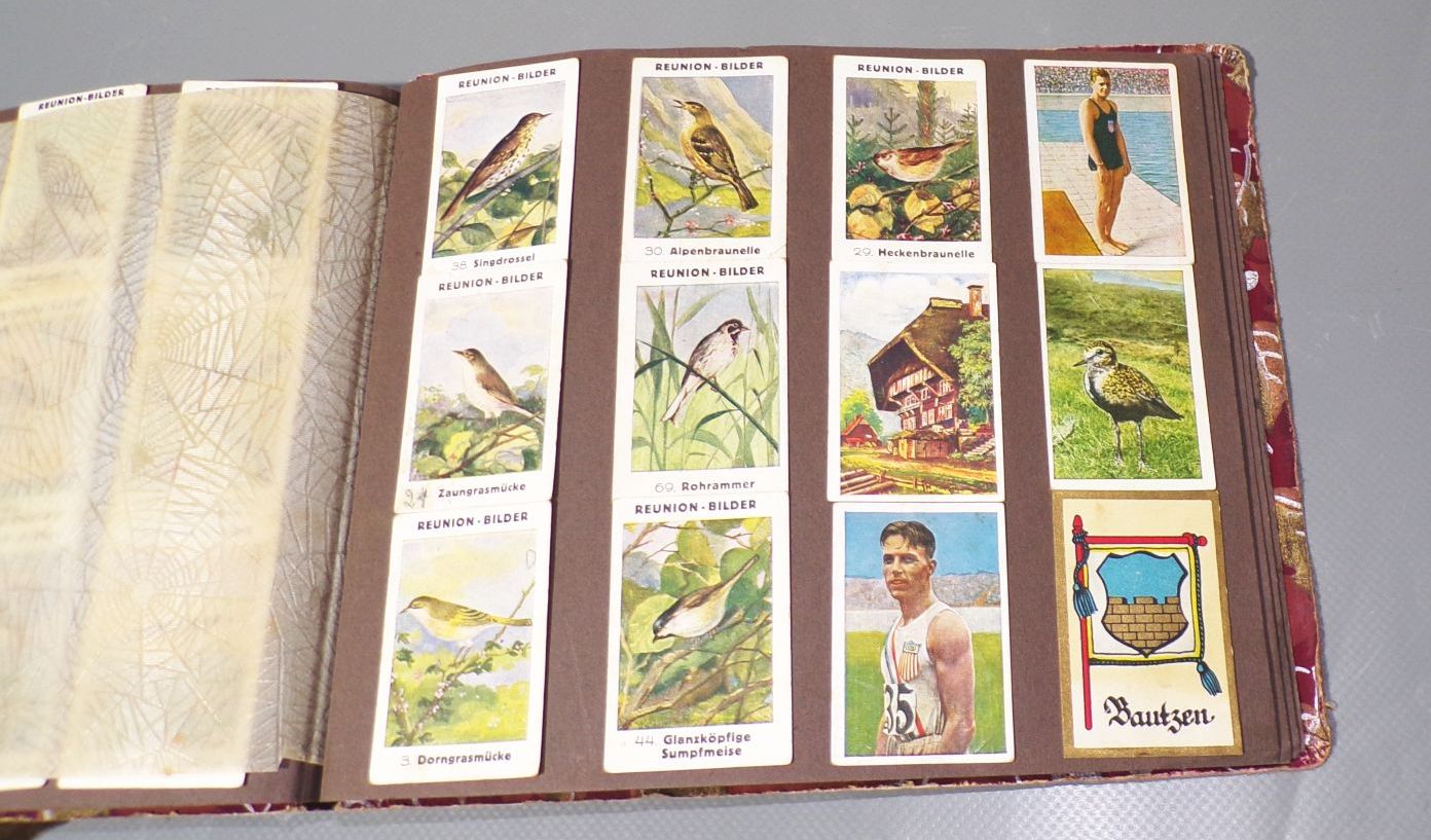 Altes Sammelbilderalbum Bunt gemischt beklebtes Fotoalbum 