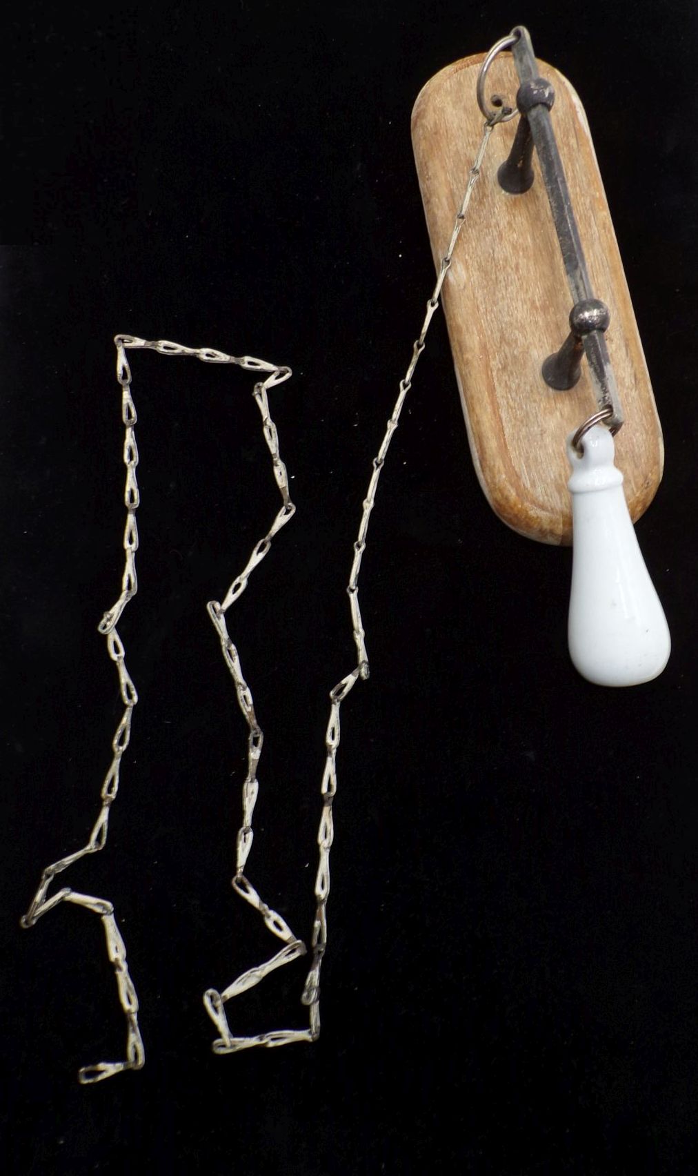 Alter WC Griff Spülkasten Halterung Klosett Toilette Porzellan Holz Antik