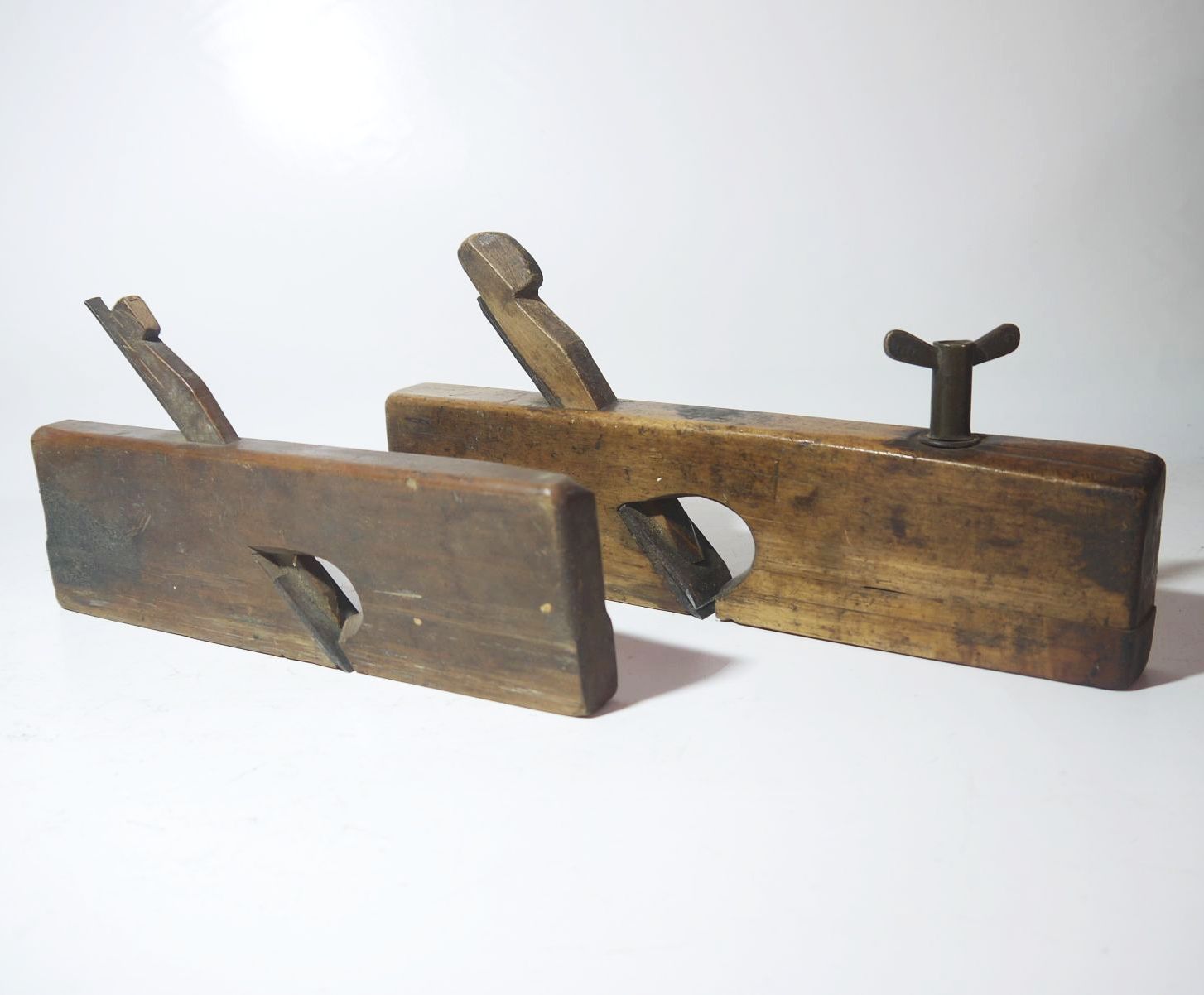 Konvolut alte Hobel Tischler Werkzeug 8 Stück Zimmermann Reibeisen
