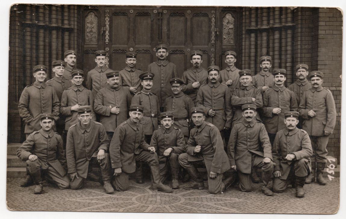 Foto Ak Soldaten in Oschatz 1 Wk WW1