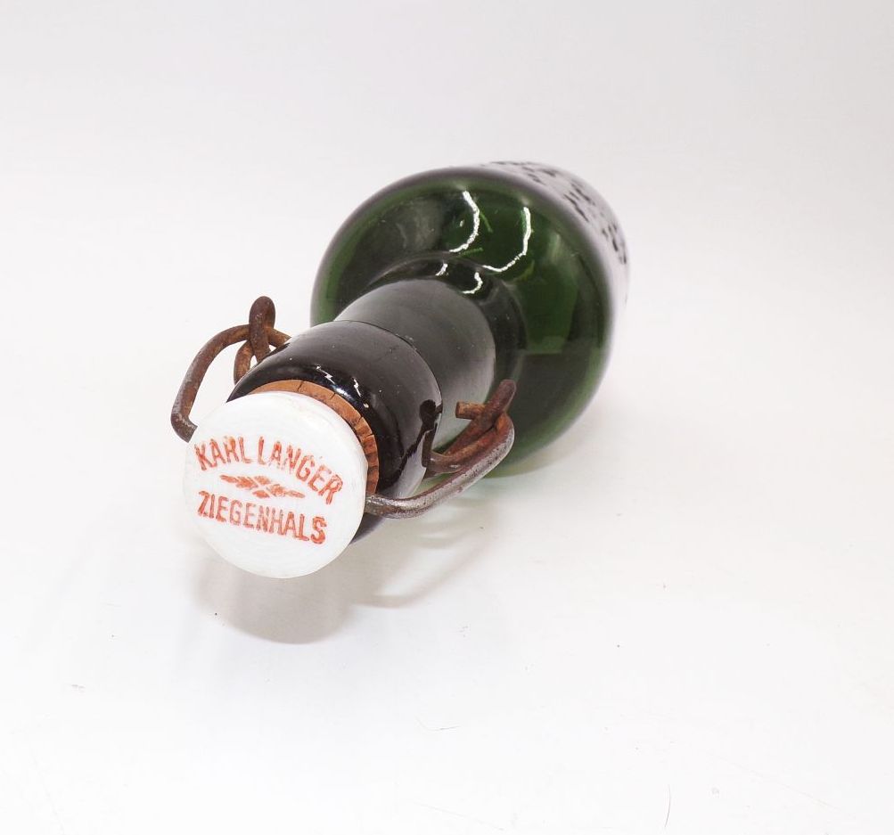Alte Bierflasche Brauerei Rehmet Neustadt Oberschlesien mit Verschluss Alte Bierflasche Brauerei Rehmet Neustadt Oberschlesien mit Verschluss