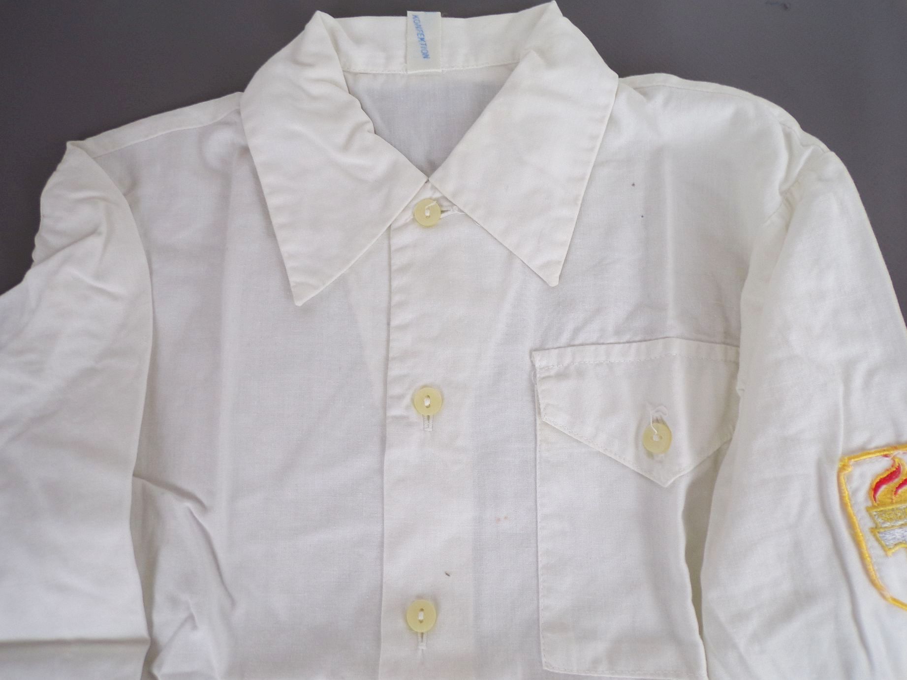 Junge Pioniere Hemd vintage Kinderkleidung weiß GDR Bluse 
