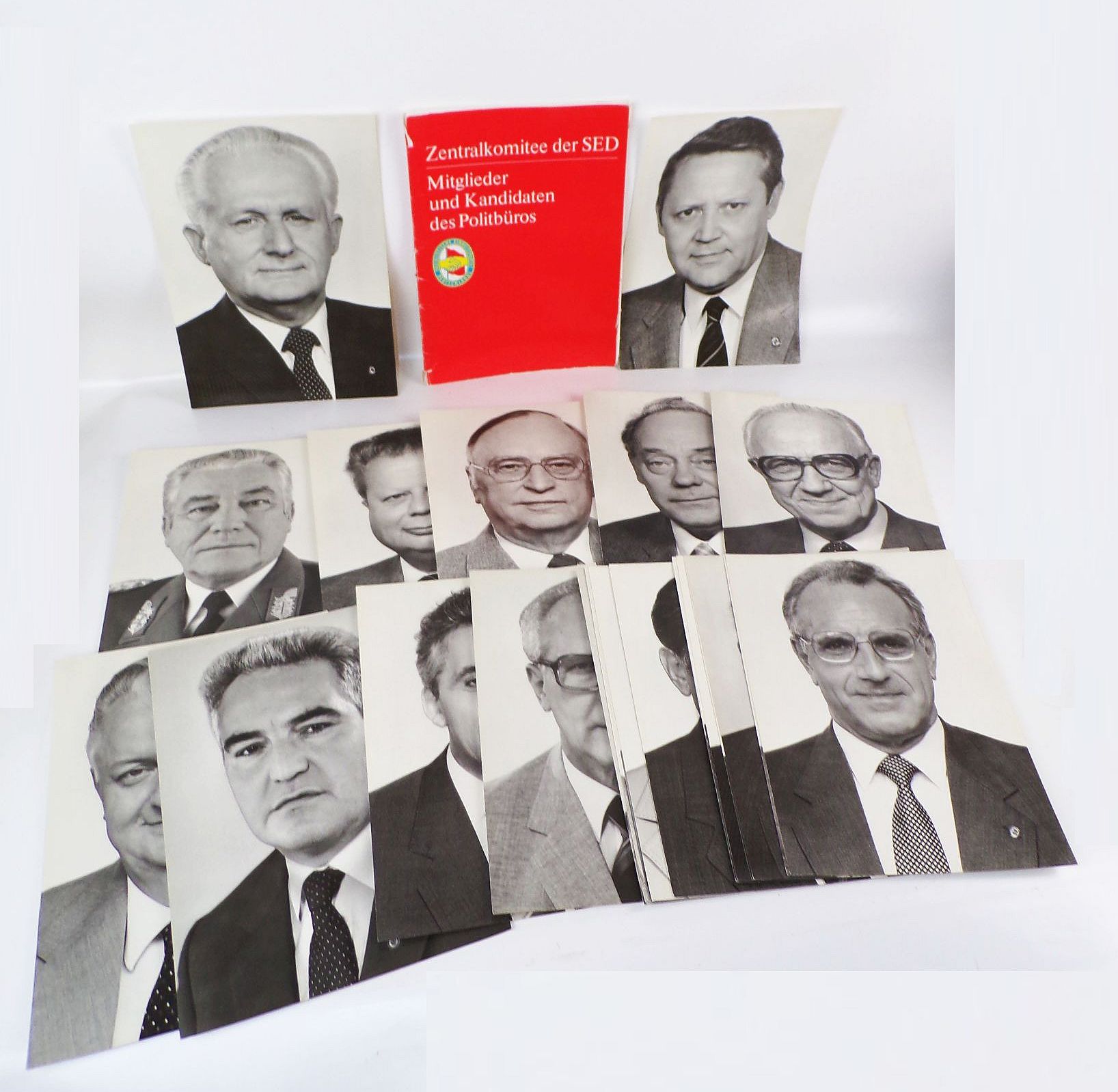 Zentralkomitee der SED Mitglieder und Kandidaten des Politbüros 1984 Agitation