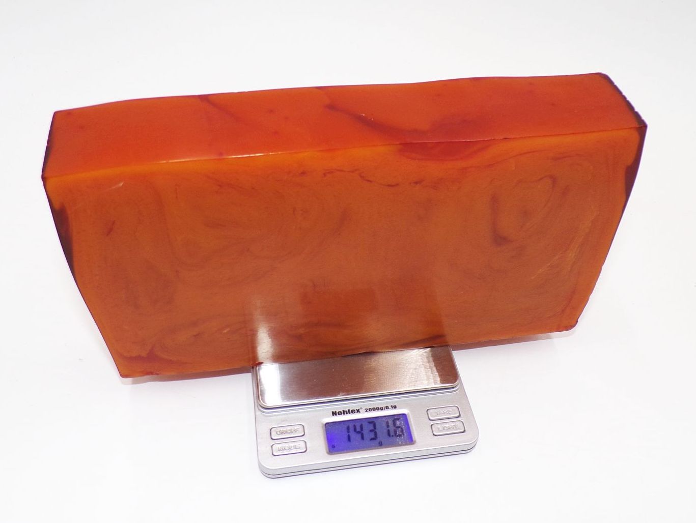 Catalin Kunstharz Stück 1,4 kg butterscotch 