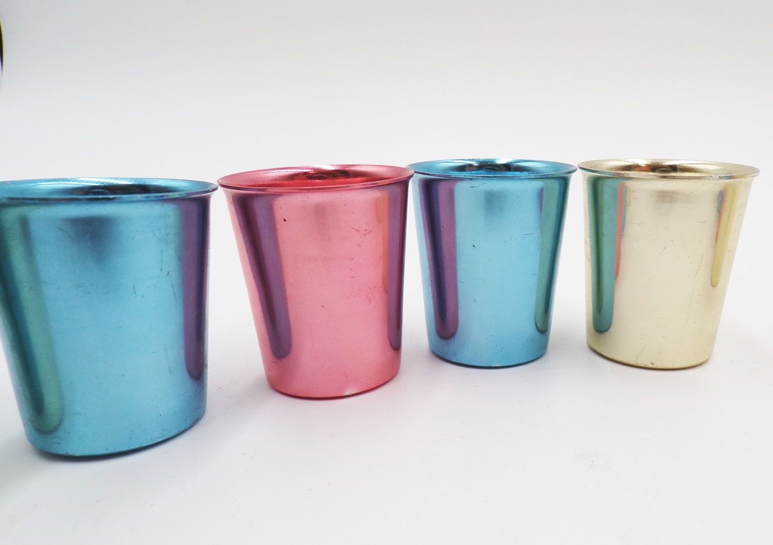 DDR Likörbecher bunt Metall Schnapsbecher Retro Deko