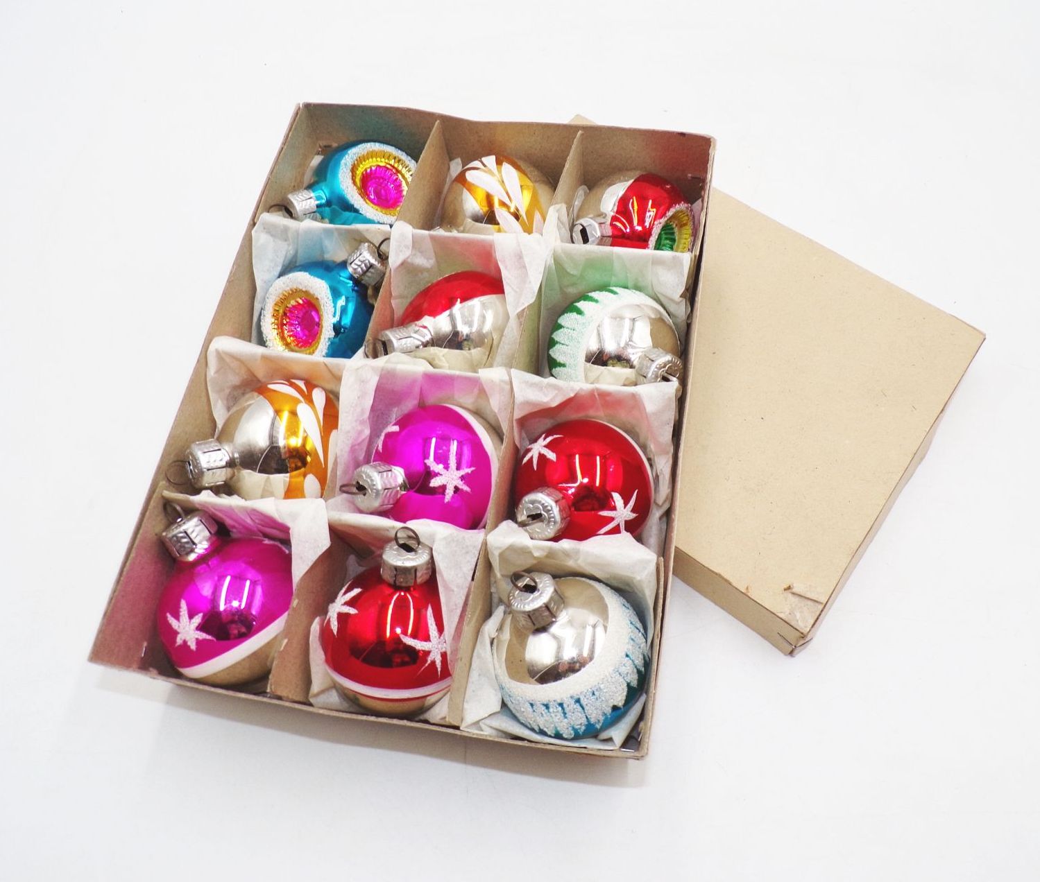 12 bunte Weihnachtskugeln Halbkugeln DDR 