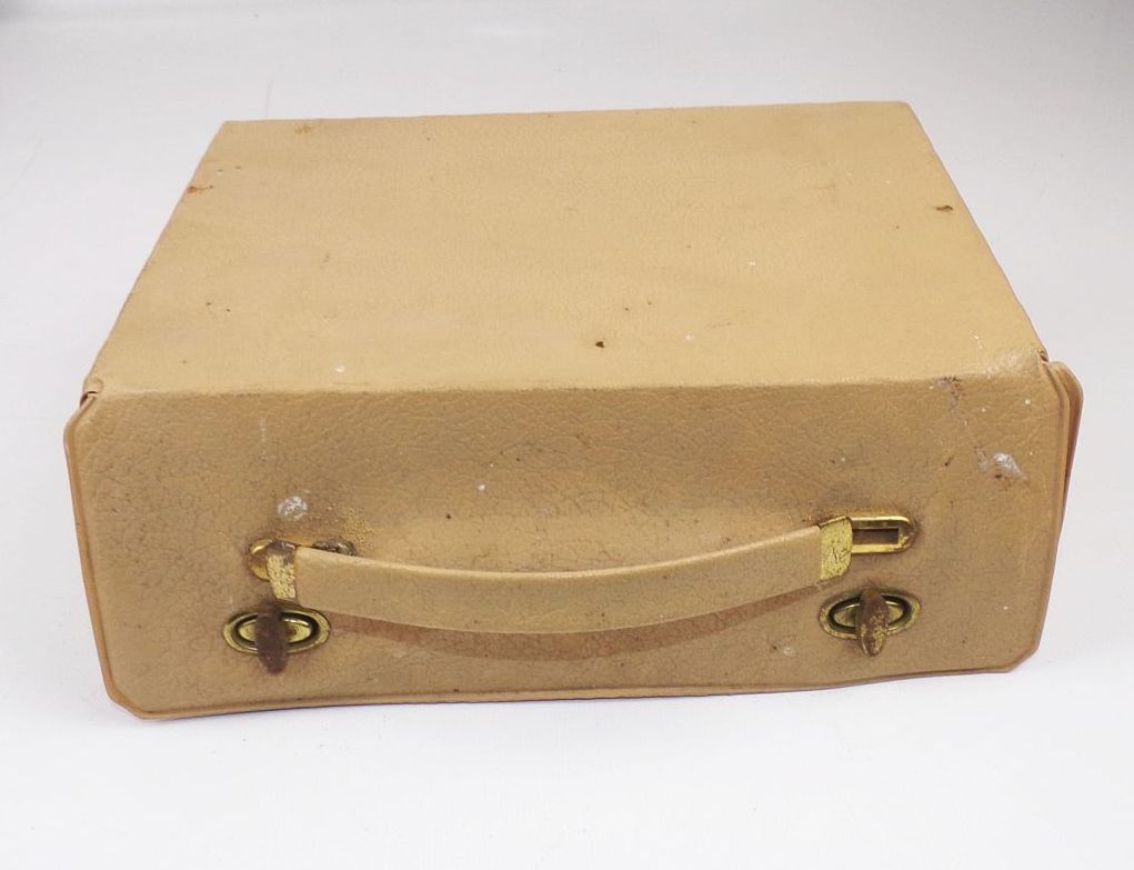 Koffer Bürsten für die Autopflege DDR Oldtimer Trabant Wartburg Vintage