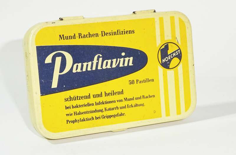 Alte Blechdose Panflavin bei Grippegefahr Hoechst AG Frankfurt 