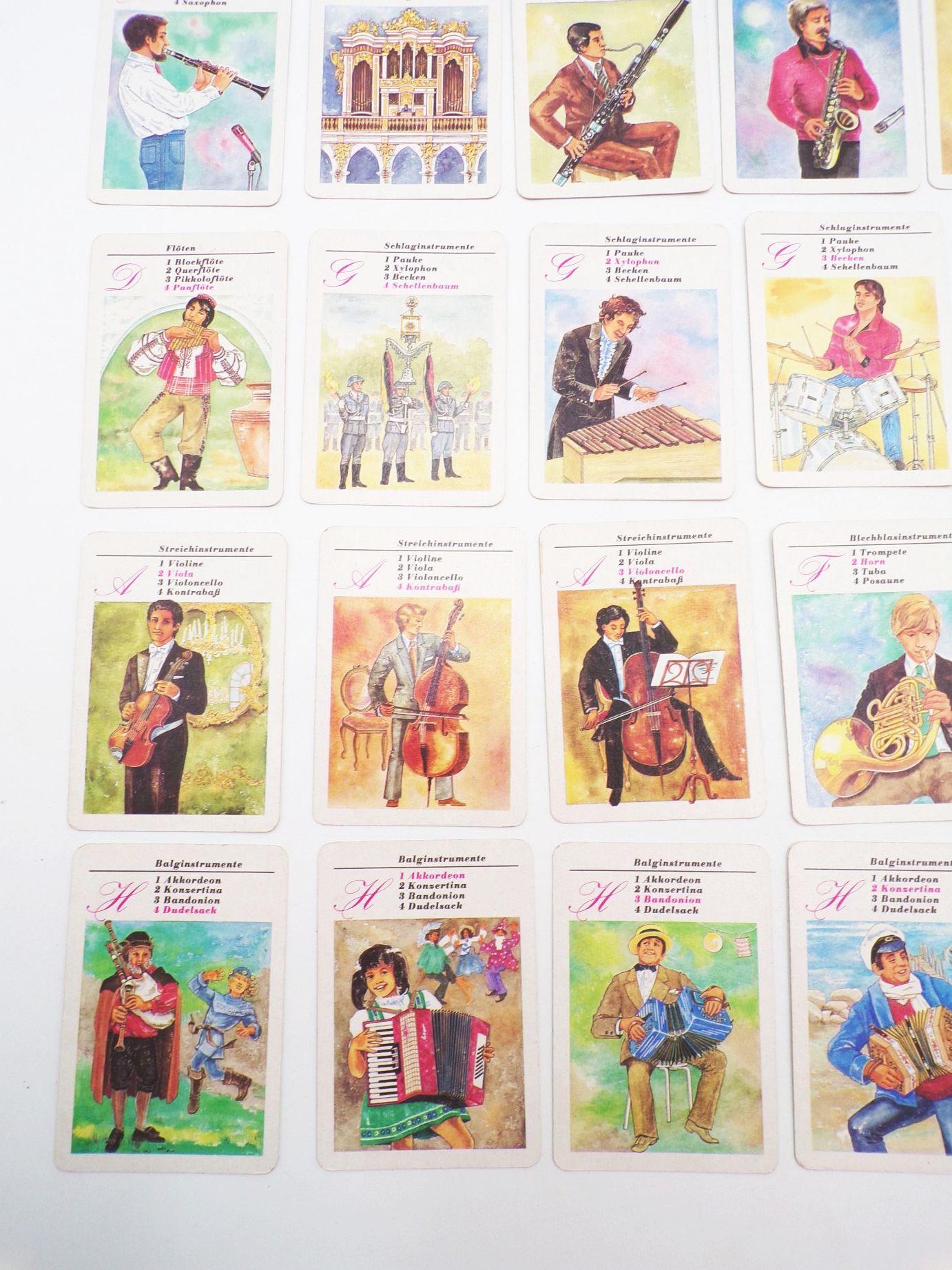 Musikinstrumente Lehrquartett für Kinder ab 10 Jahre DDR Kartenspiel 1981 Musikinstrumente Lehrquartett für Kinder ab 10 Jahre DDR Kartenspiel 1981