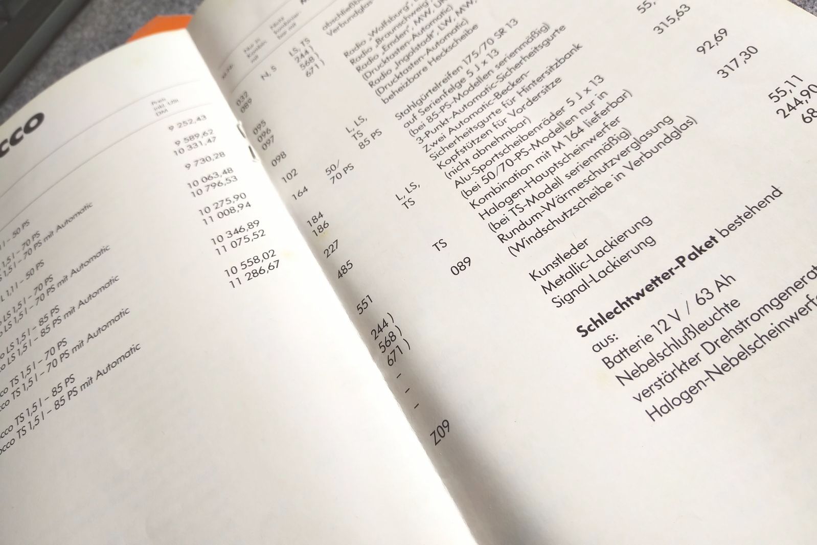 Auto Volkswagen Broschüre original mit Preisliste der Polo 1975 Auto Volkswagen Broschüre original mit Preisliste der Polo 1975