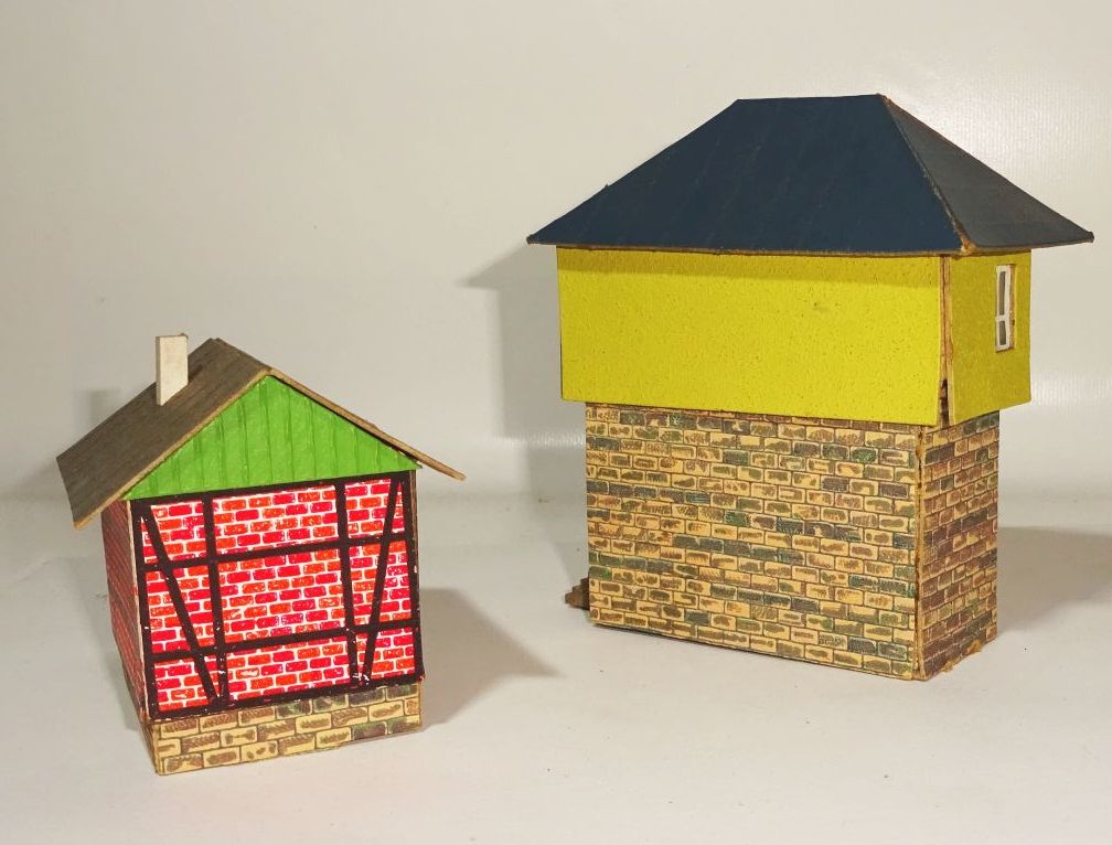 Auhagen Bahnhof Wernesgrün Stellwerk Bahnwärterhaus Litfaßsäule TT H0 mit OVP 