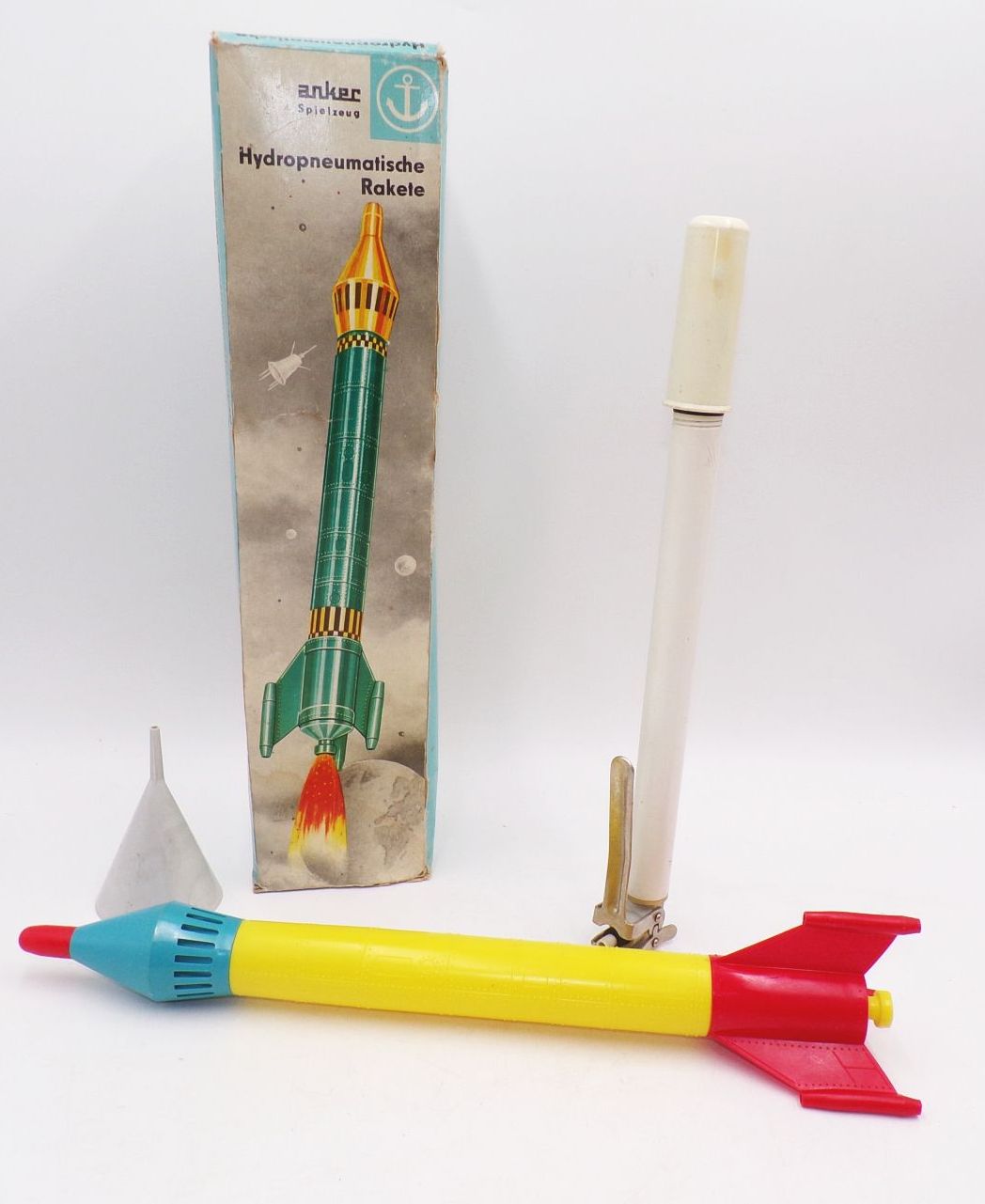 Hydropneumatische Rakete DDR Anker Spielzeug Wasserrakete 70er OVP