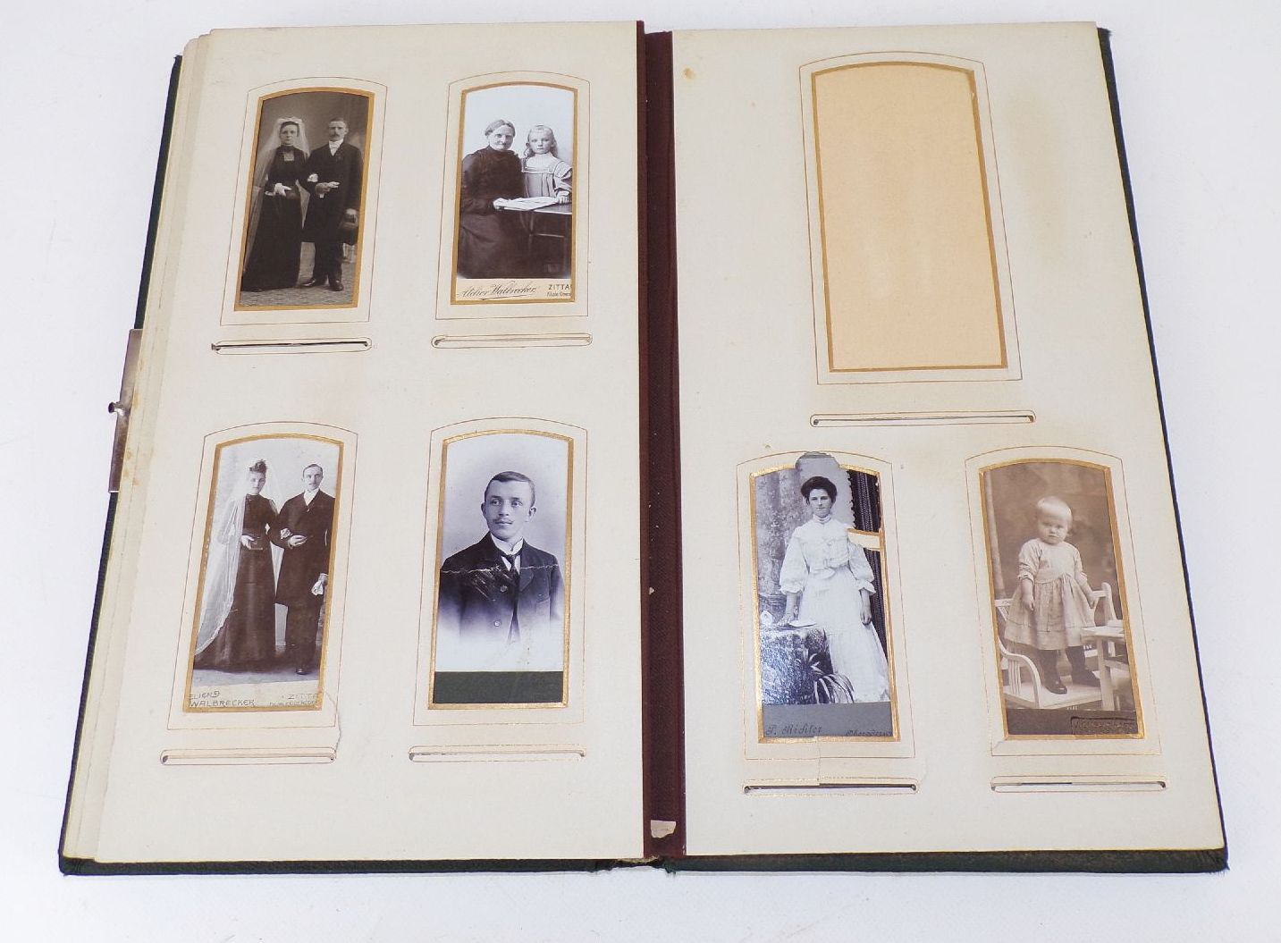 Jugendstil Fotoalbum Kabinettfotos Carte de Visite Fotos um 1900 Jugendstil Fotoalbum Kabinettfotos Carte de Visite Fotos um 1900