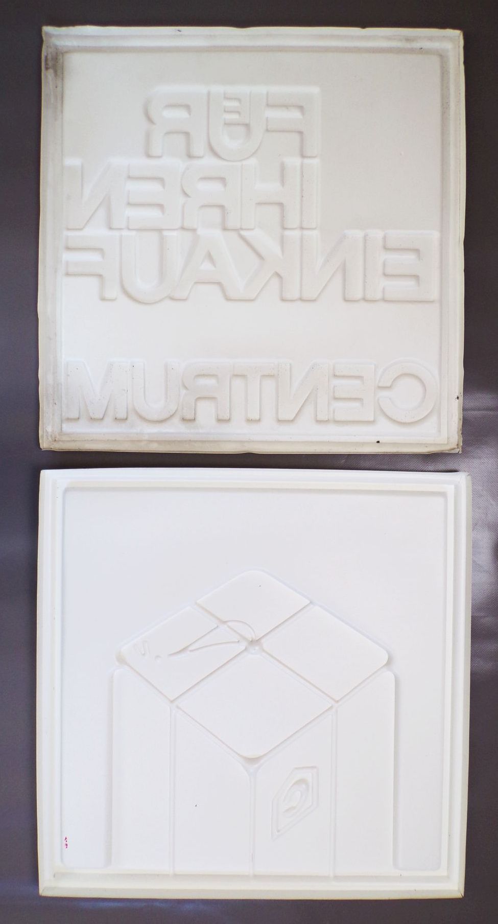 Centrum Warenhaus Schilder Kunststoff Plaste 1970er DDR GDR Reklame